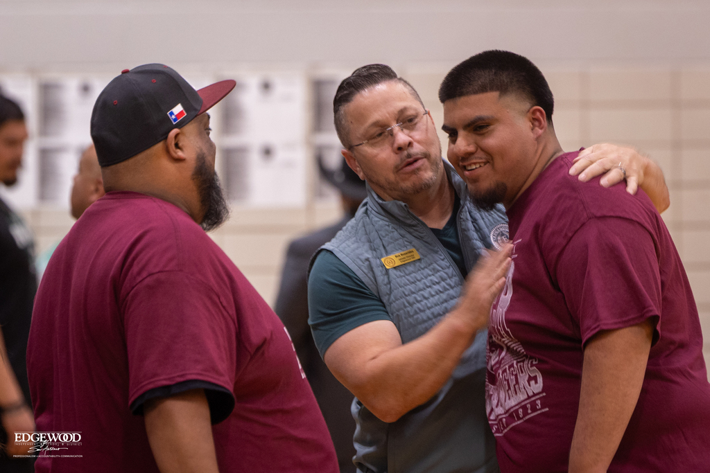 Daniel Enriquez signs to play football at Schriner University