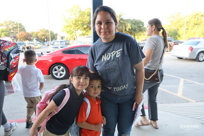Parent with children 
