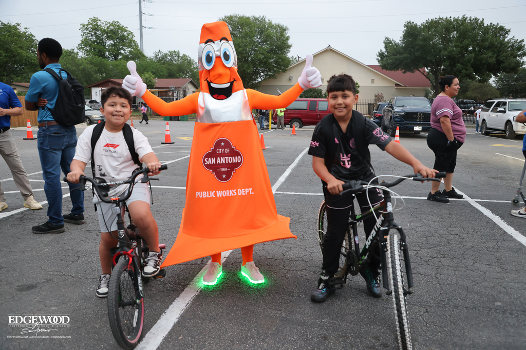 Walk, Bike & Roll to School Day at RDLA