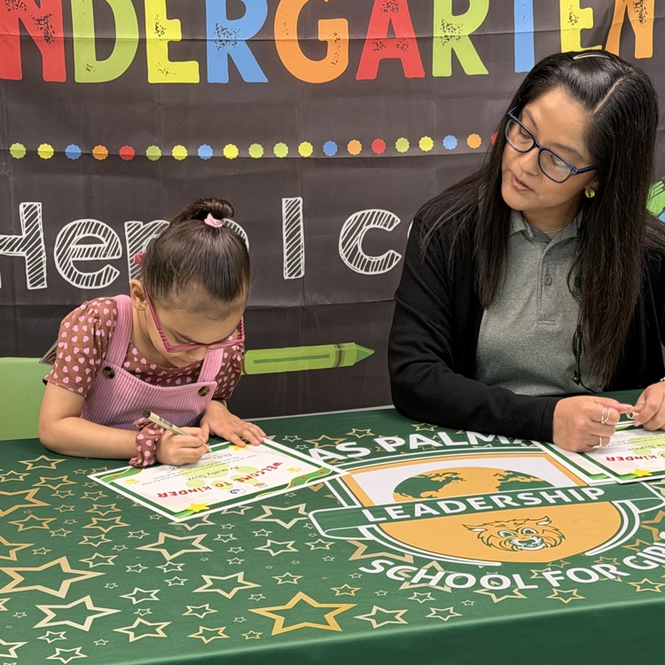 Kinder signing