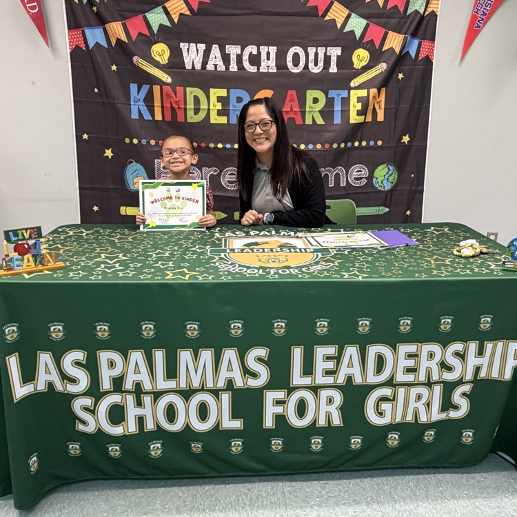 Kinder signing