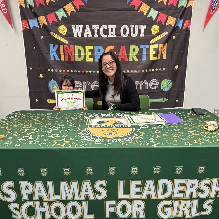 Kinder signing