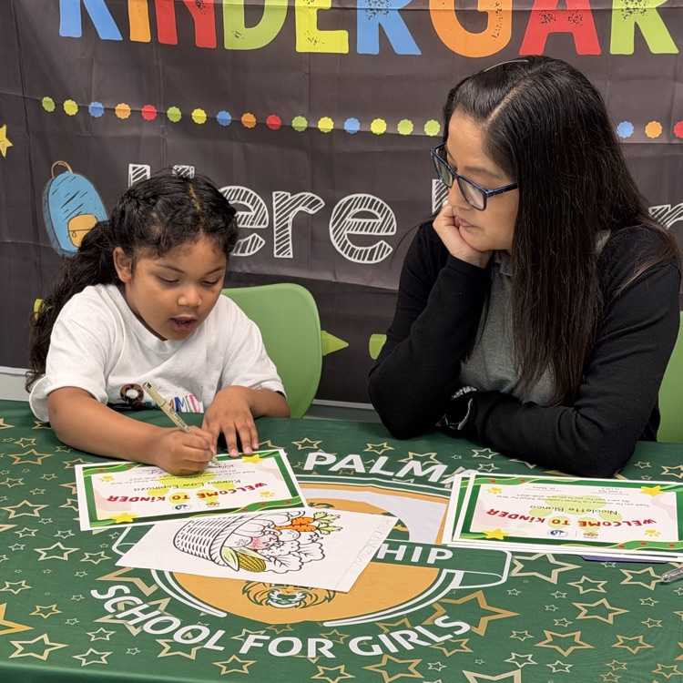 Kinder signing