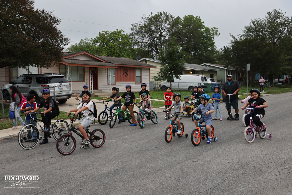 Bike and Walk to School Day at RDLA