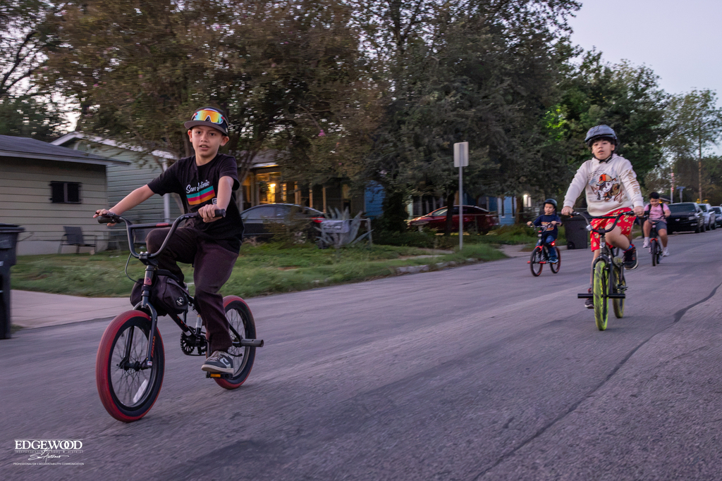 walk and bike to school day with RDLA 