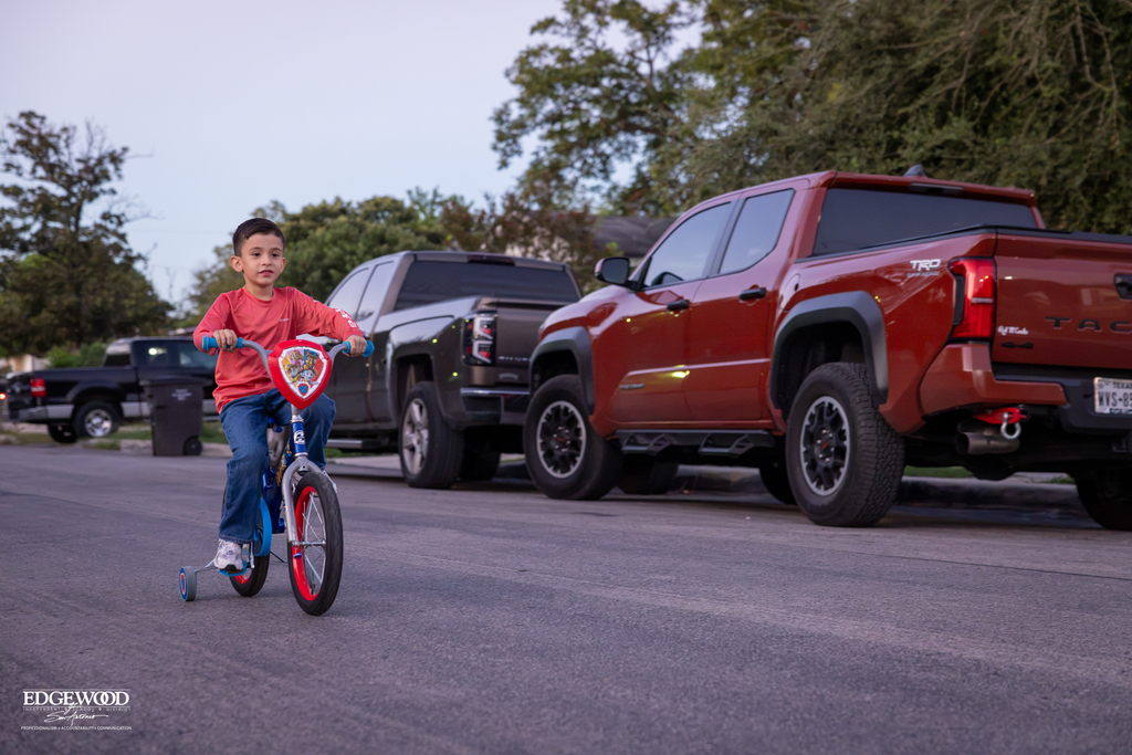 walk and bike to school day with RDLA 