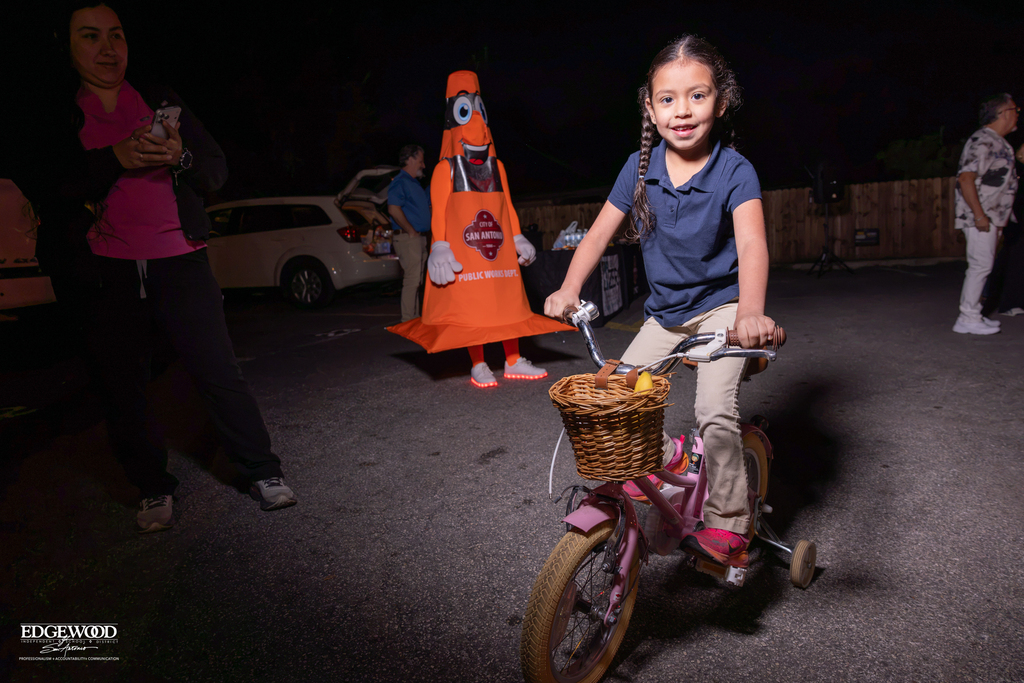 walk and bike to school day with RDLA 