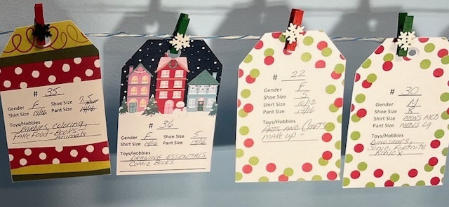 Hanging Tags for Gift Giving Event