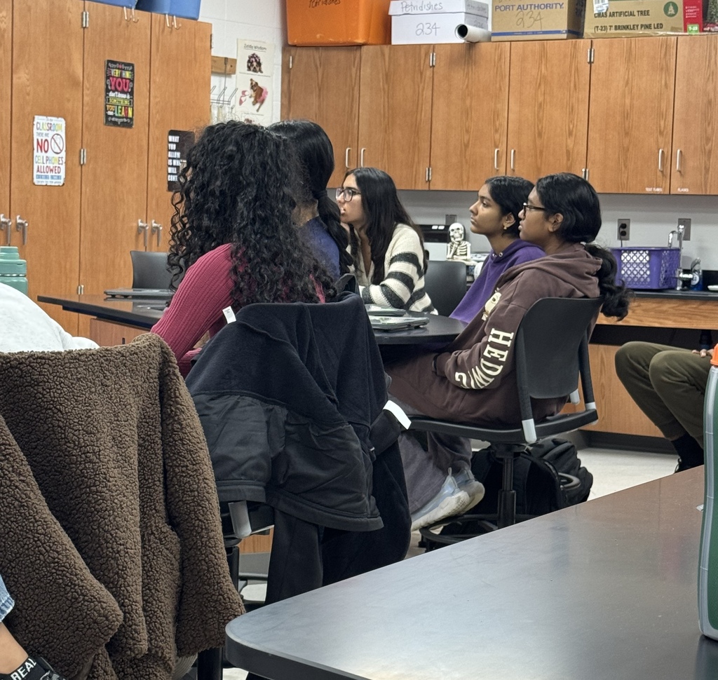Students watching Jaclyn Horvath, Middlesex Regional Medical Examiner's Office