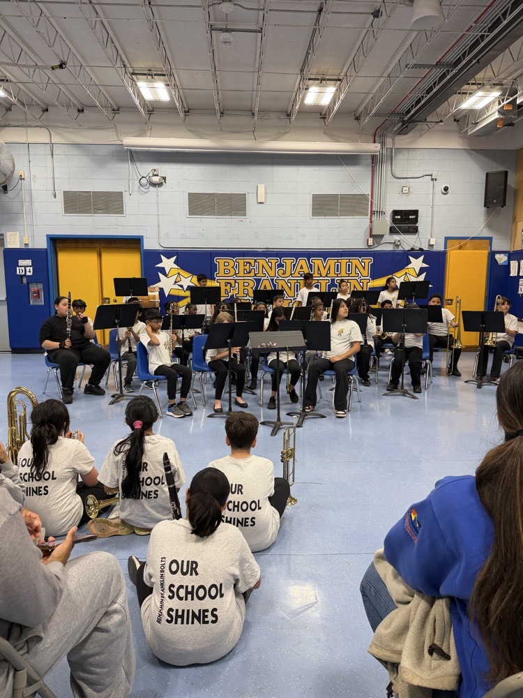 1st year band students performing 