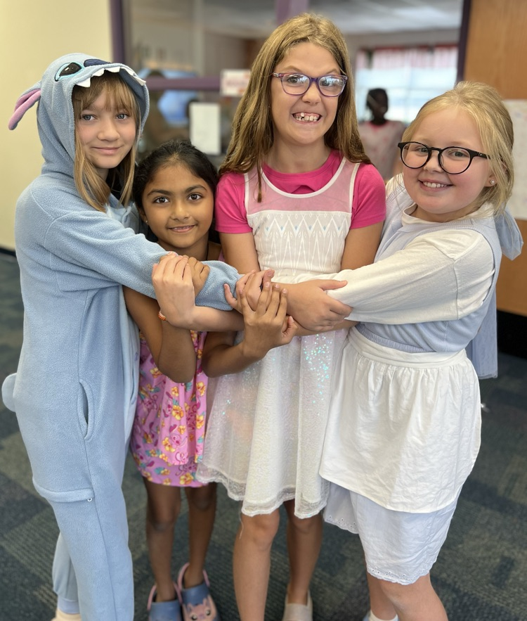 4th grade girls in Disney gear 