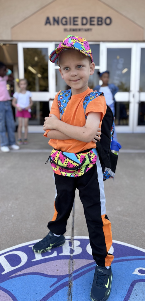 student dressed up in 90s gear 
