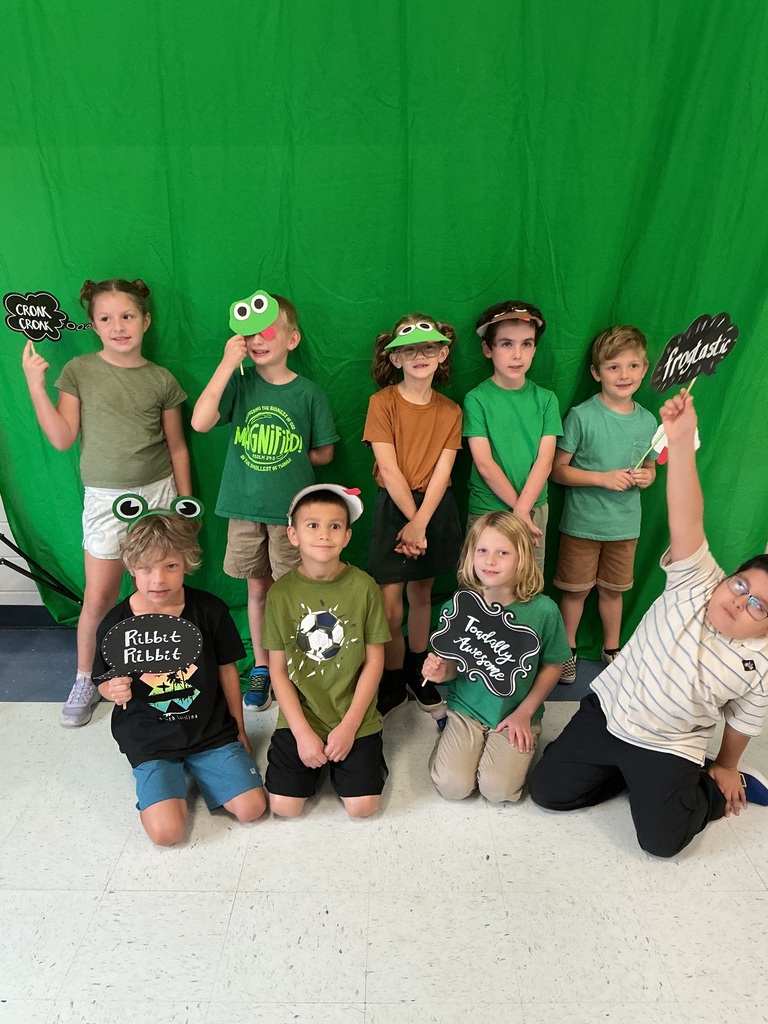 Second graders celebrating Frog and Toad