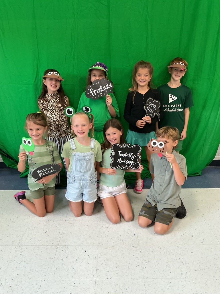 Second graders celebrating Frog and Toad