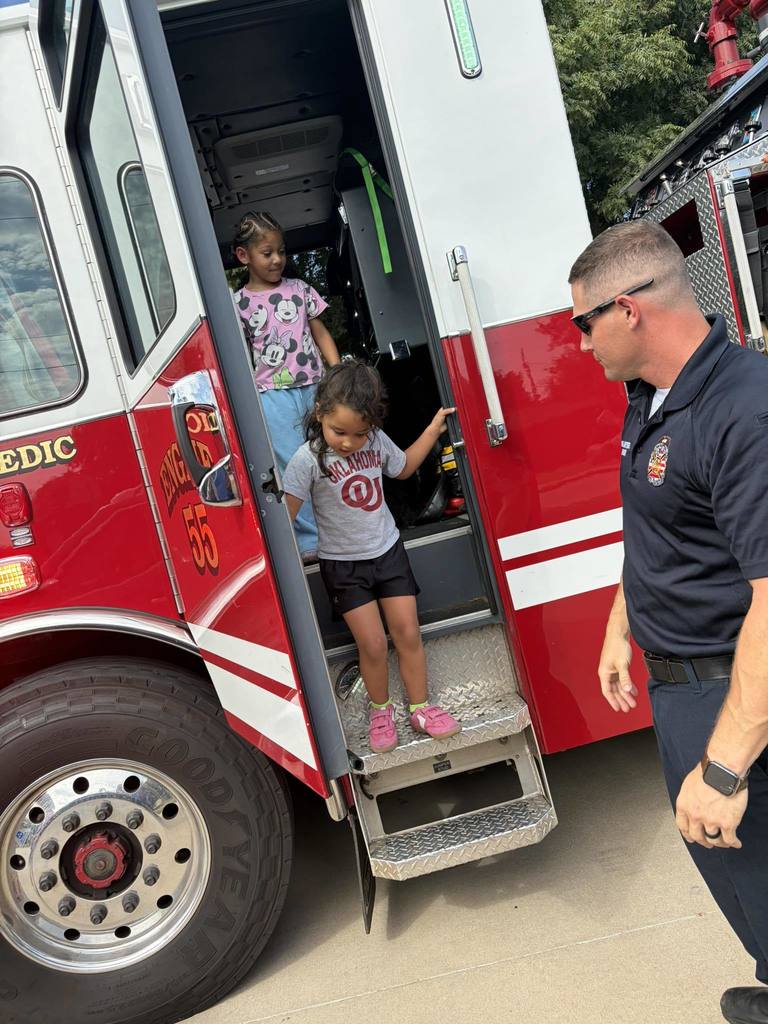 Kinder was visited by the Fire Dept.