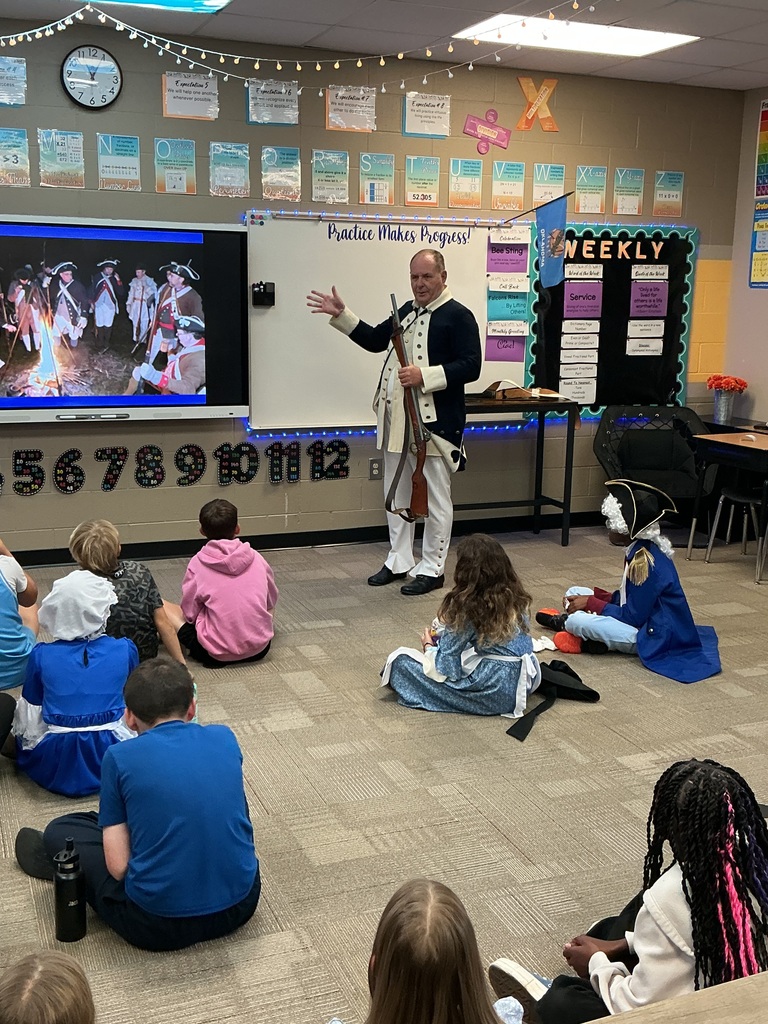 Guest colonial soldier spreaker presenting to students