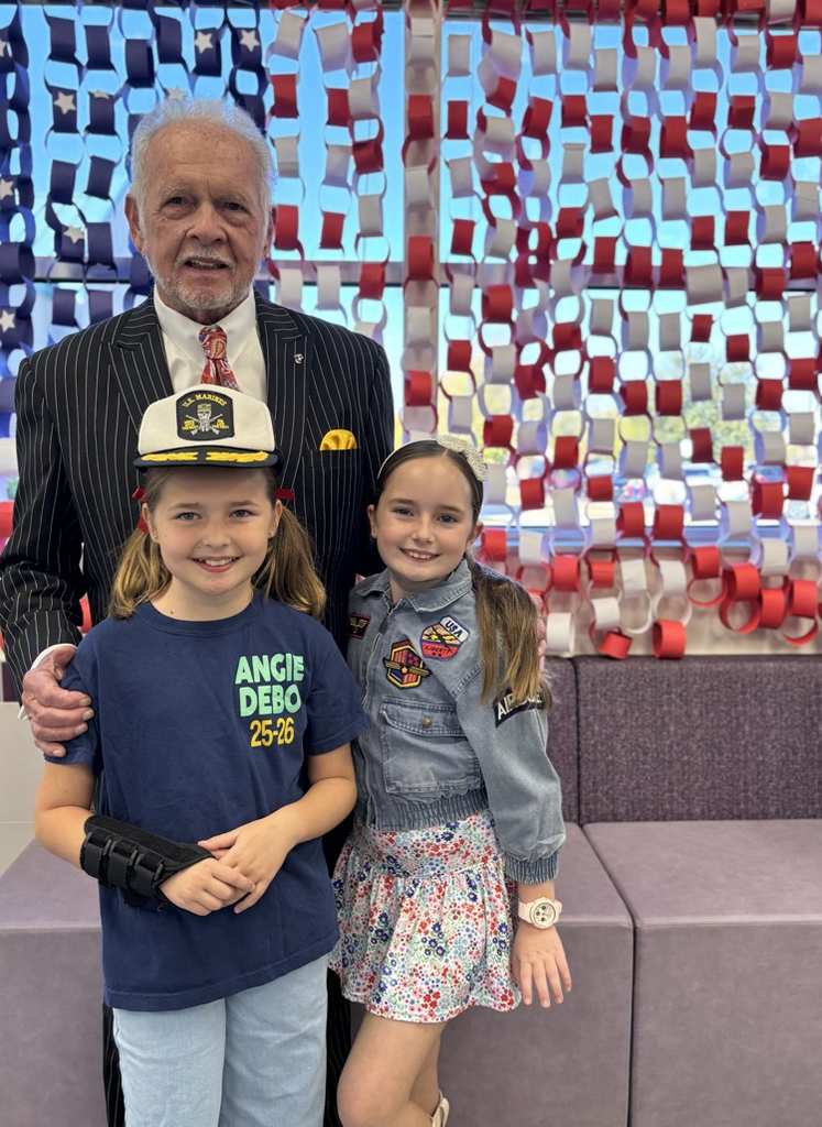 students with grandpa veteran 