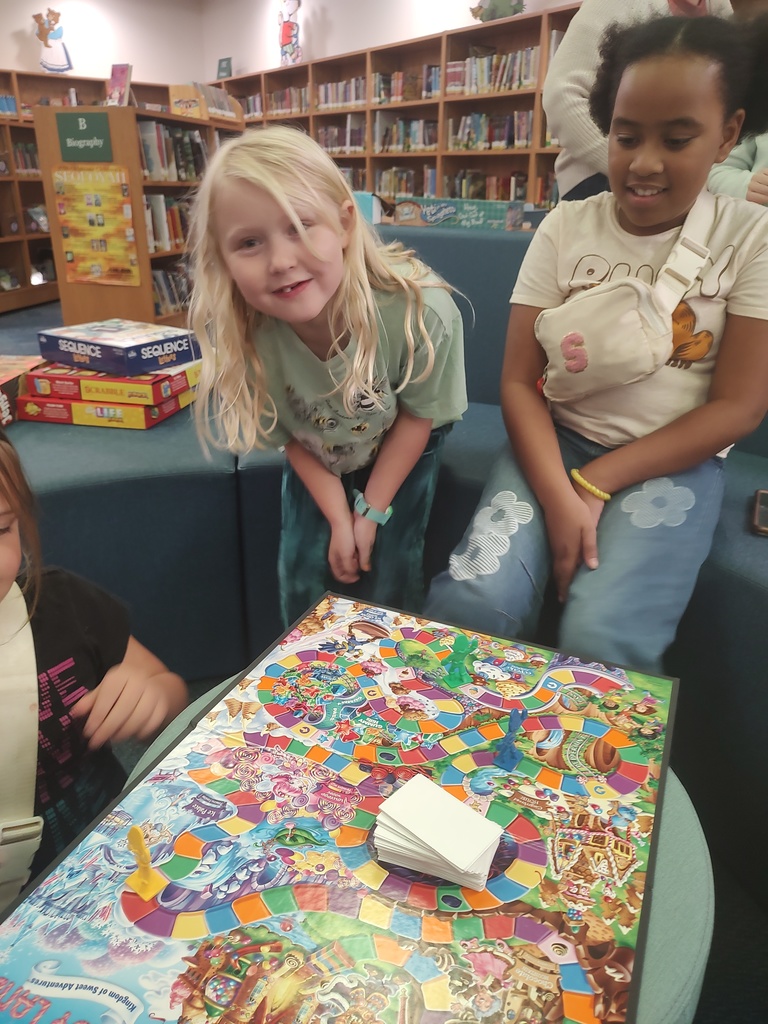 parents and students enjoying game night