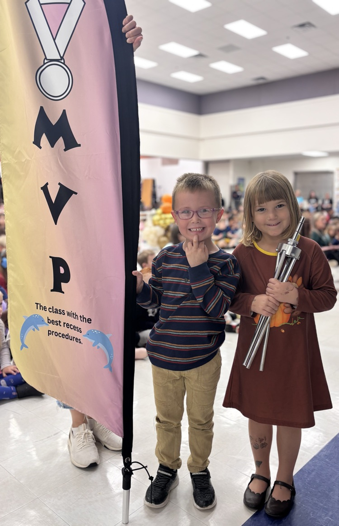 students with mvp flag 
