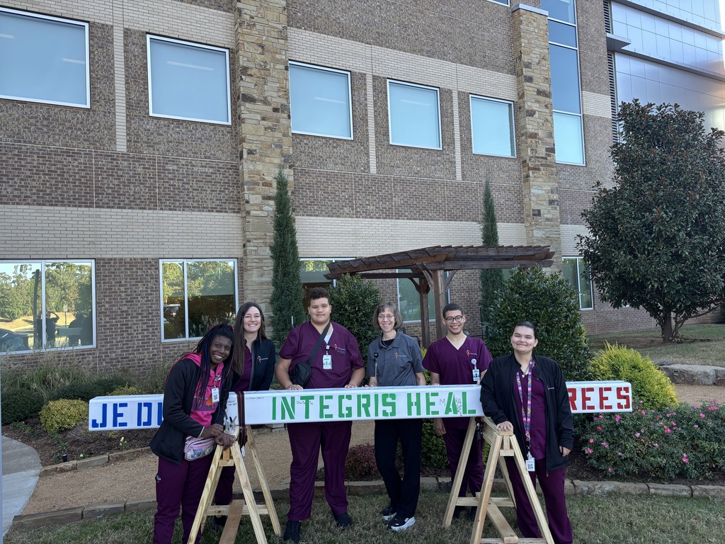 25-26 Project SEARCH interns and staff (with the beam)