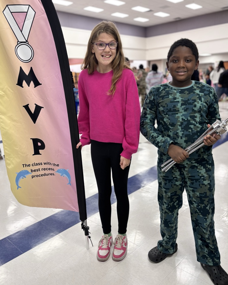 students with mvp flag 
