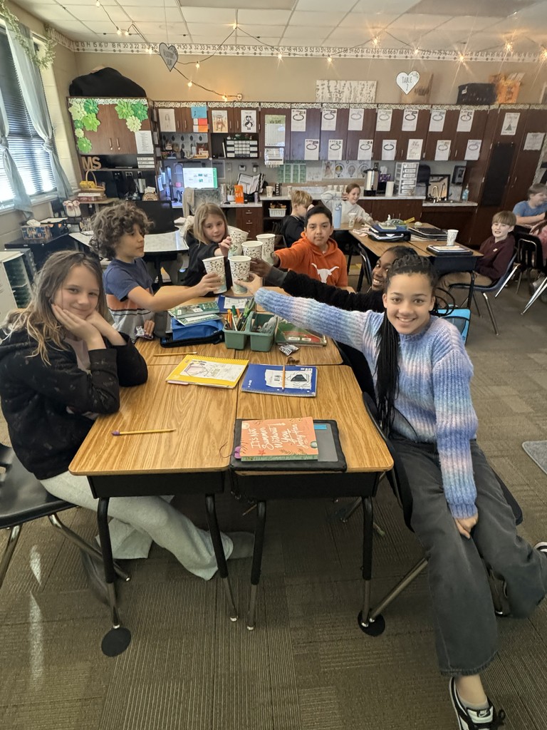 students learning about the Boston Tea Party