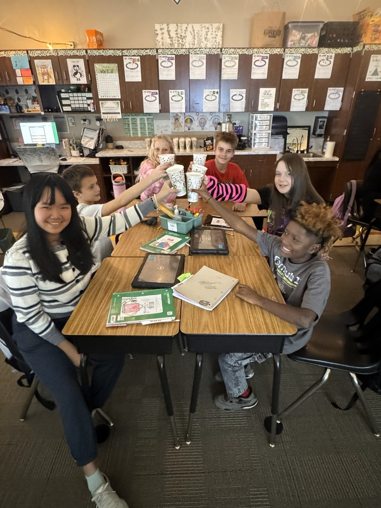 students learning about the Boston Tea Party