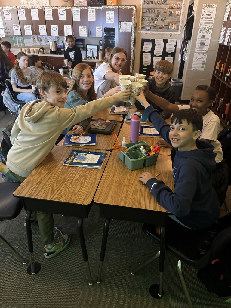 students learning about the Boston Tea Party