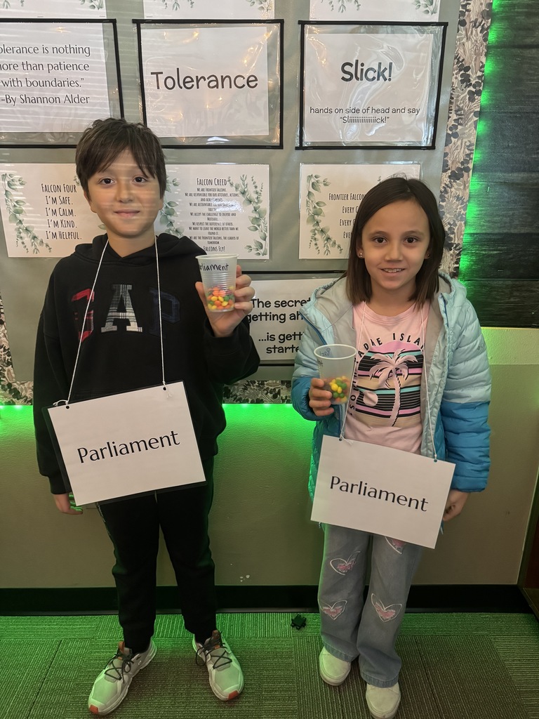 students learning about being taxed as British colonists