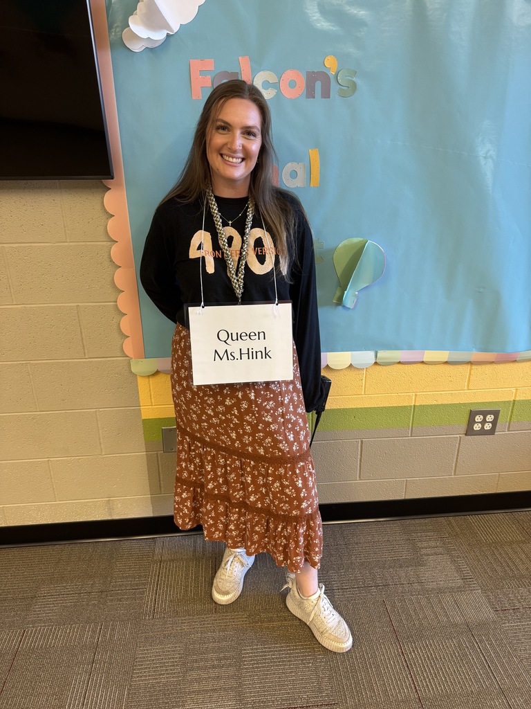 teacher teaching about being taxed as British colonists