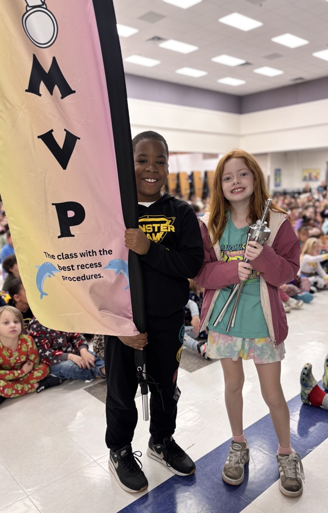 students with mvp flag 