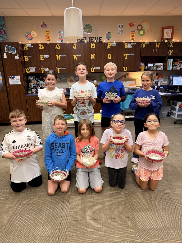 GATE students basket weaving