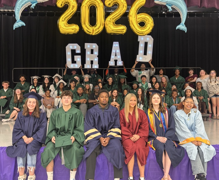 seniors on risers 