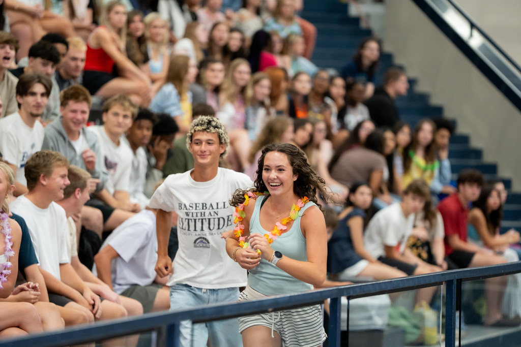 students running in stands