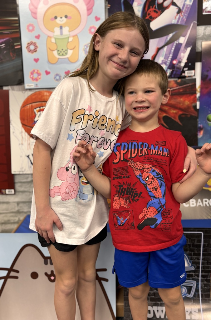 siblings at summer reading celebration 