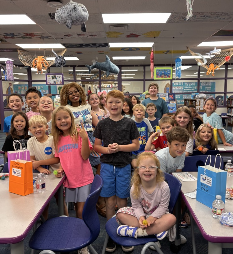 ms. ashcraft with summer reading students 