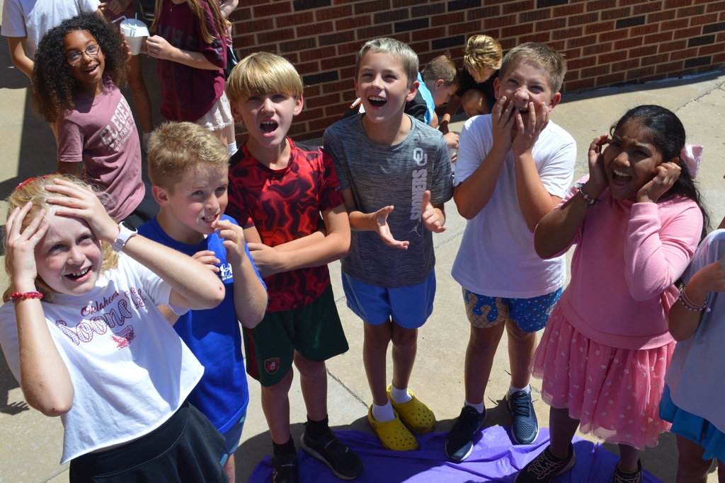 Fourth Graders waiting for the egg to drop