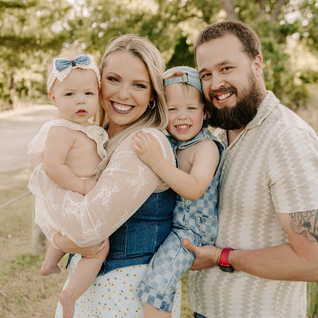 Carley Johnson & family 