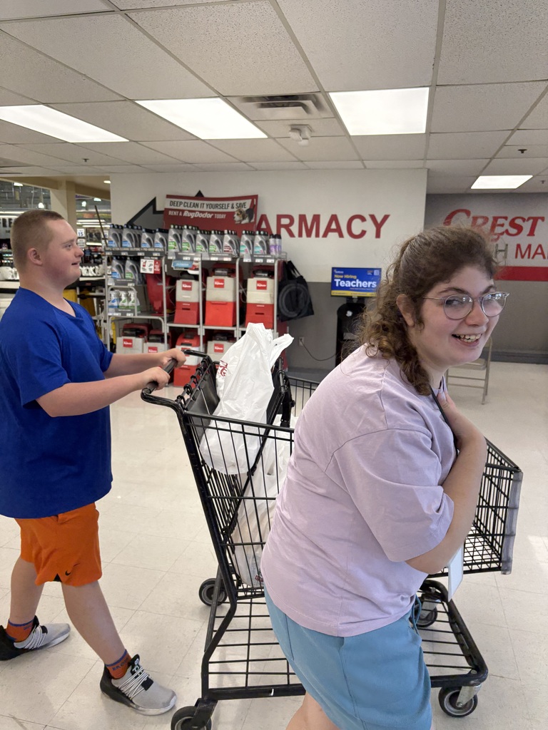 Interns shopping at Crest