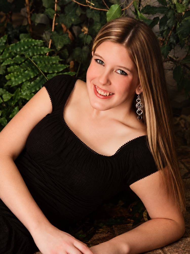 ms stout’s senior picture 