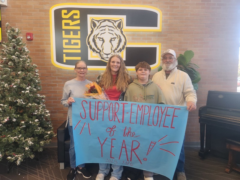 Molly McCabe SEOY 25/26 and family