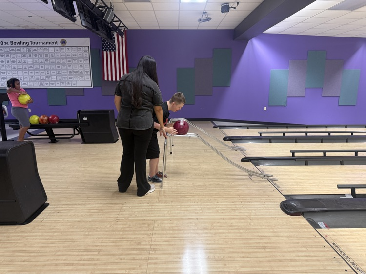 JCSSC students at the bowling alley 