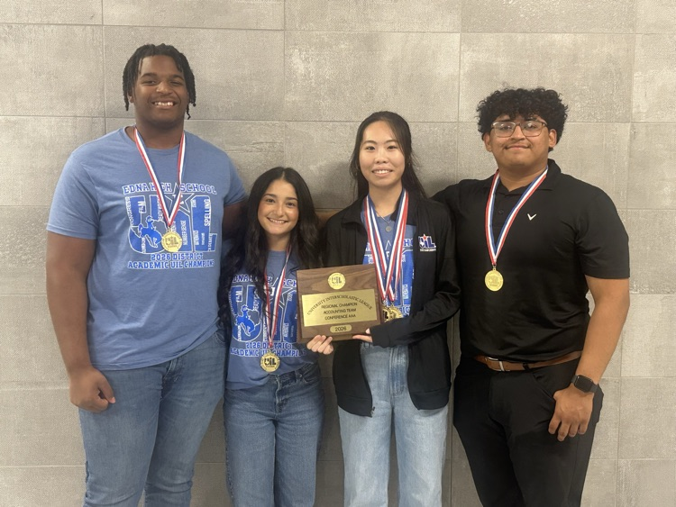 1st place Accounting team! Cornell Norman, Emma Quinonez, Tiffany Zheng and Mauro Carcamo