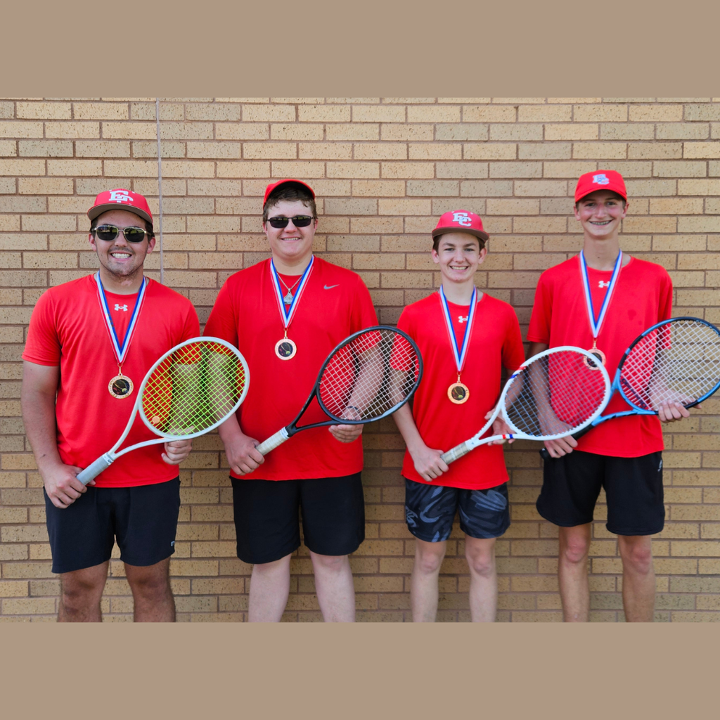 boys tennis players