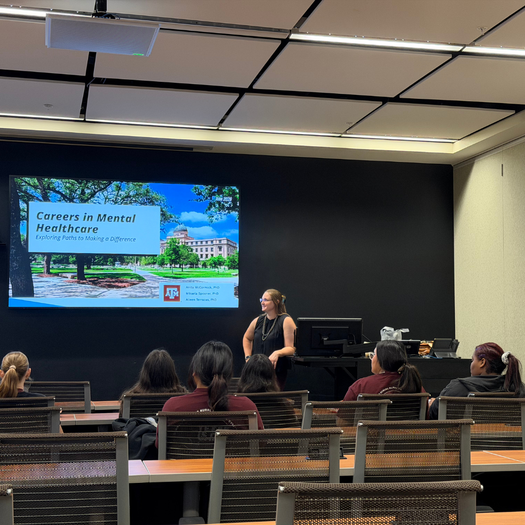 lady speaking to audience about careers in mental healthcare
