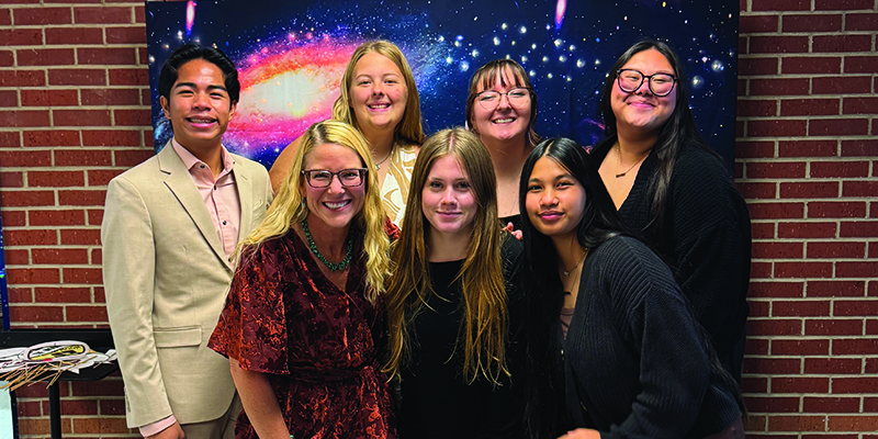 EHS KAY officers attend leadership conference