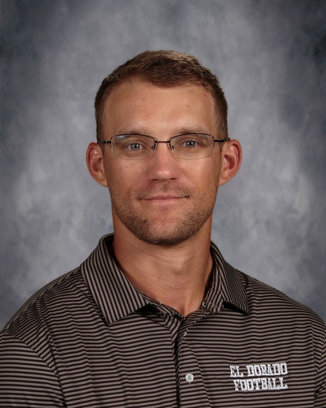 yearbook photo of Robert Isenhour