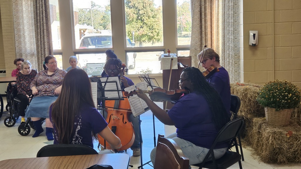 Our string students prepared small ensembles (quartets and trios) of patriotic music and toured the nursing homes in El Dorado to say "Thank You" to their veterans. It was a good day of community outreach. 
