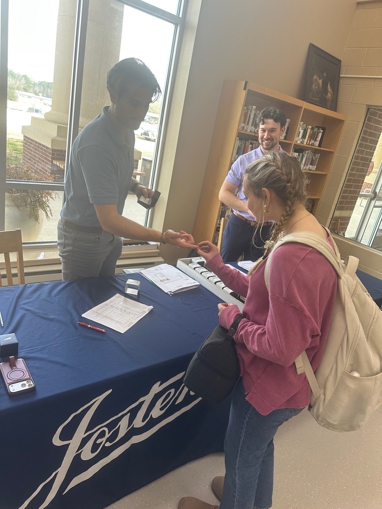 Junior rings distribution day 