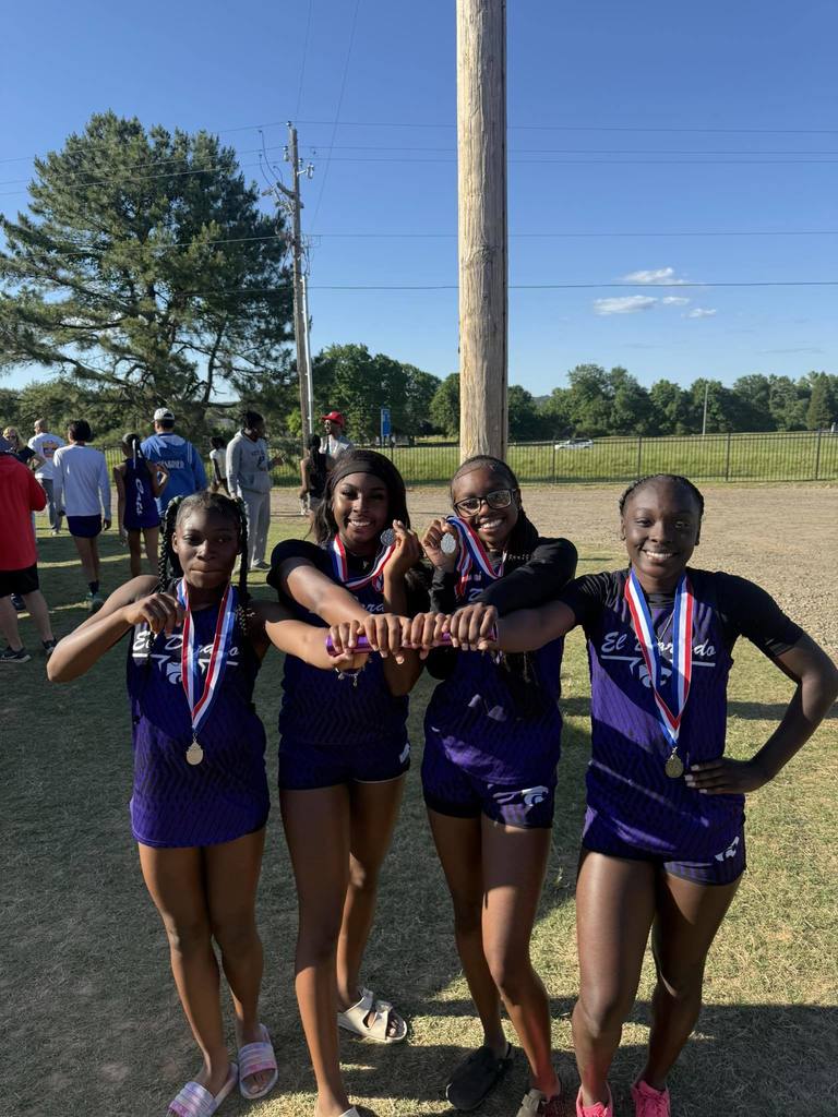 Congrats to your state runner up 4x100 team of Keona Candley, Serenity Caver, Zayla Rusk, and Amariana Harper!